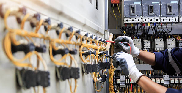 Professional Electrician technician working in Montpelier, OH